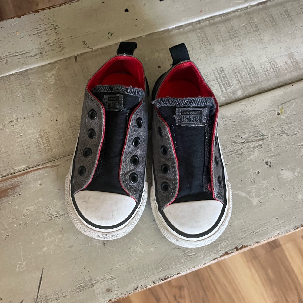 Converse Kids Black and Red Slip-On Sneakers toddler 7